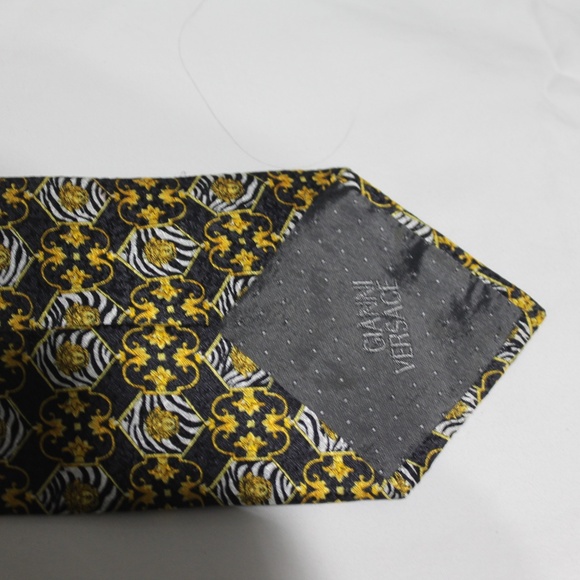 Versace Tie (Genuine) - Picture 2 of 4